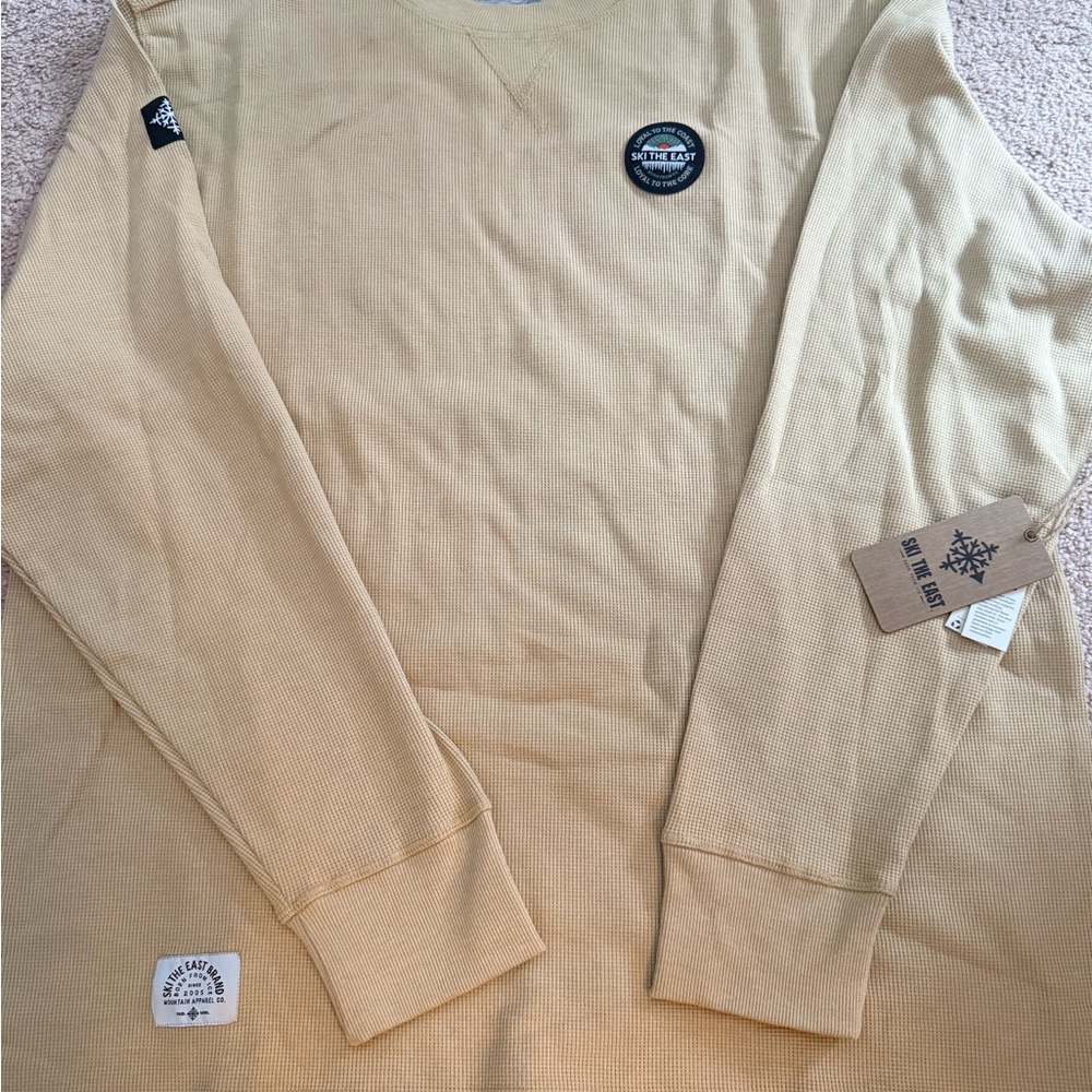 NWT! Ski The East Men's Tan Crewneck long sleeve shirt. XL